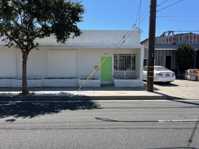 Plus de détails pour 1922 W Rosecrans Ave, Gardena, CA - Industriel à louer