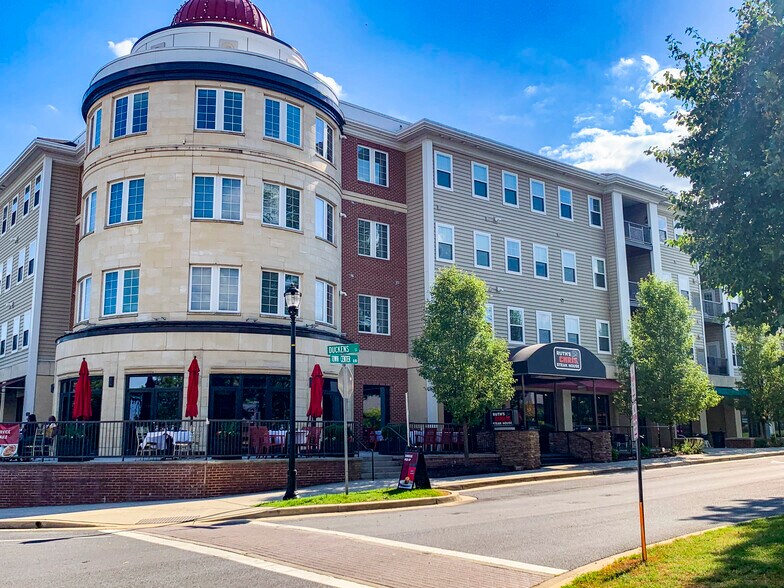 1415 Duckens St, Odenton, MD à louer - Photo du bâtiment - Image 2 de 11