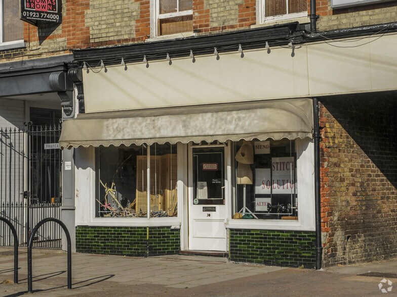 30 High St, Northwood à vendre - Photo du bâtiment - Image 2 de 4