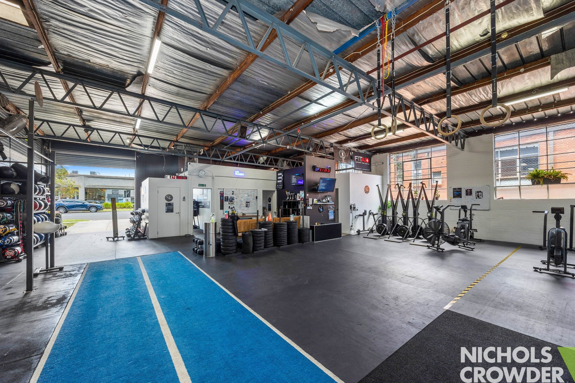 16 Cochranes Road, Moorabbin for lease Interior Photo- Image 1 of 7