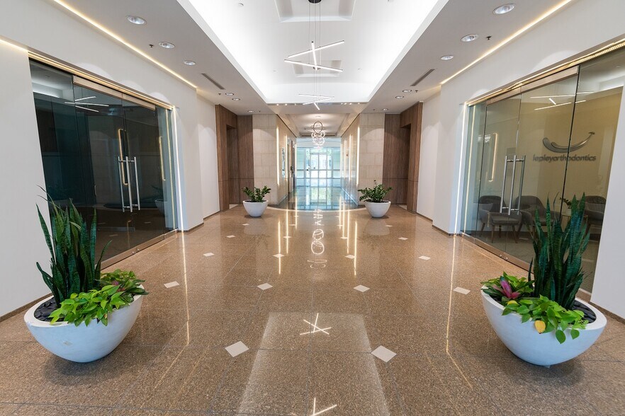 17177 Preston Rd, Dallas, TX à louer - Photo intérieure - Image 3 de 15