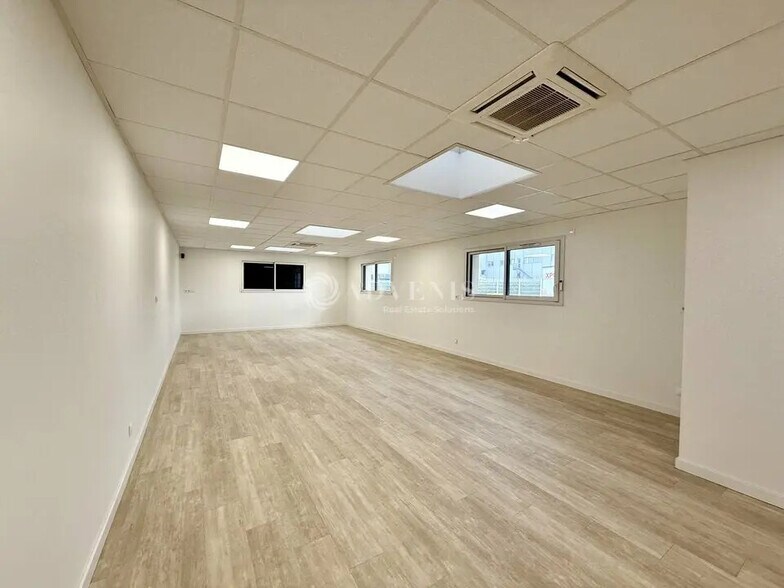 Bureau dans Chaponnay à vendre - Photo intérieure - Image 3 de 12