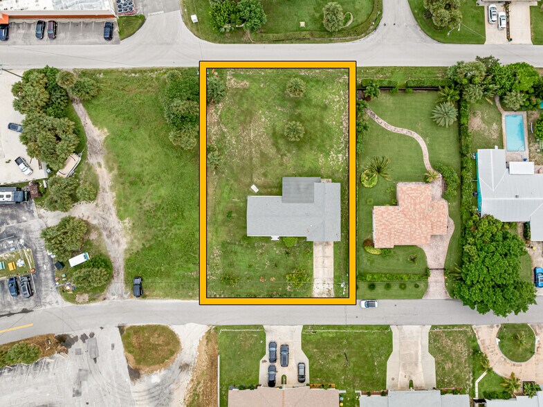 107 Franklyn Ave, Indialantic, FL à vendre - Plan de site - Image 3 de 5