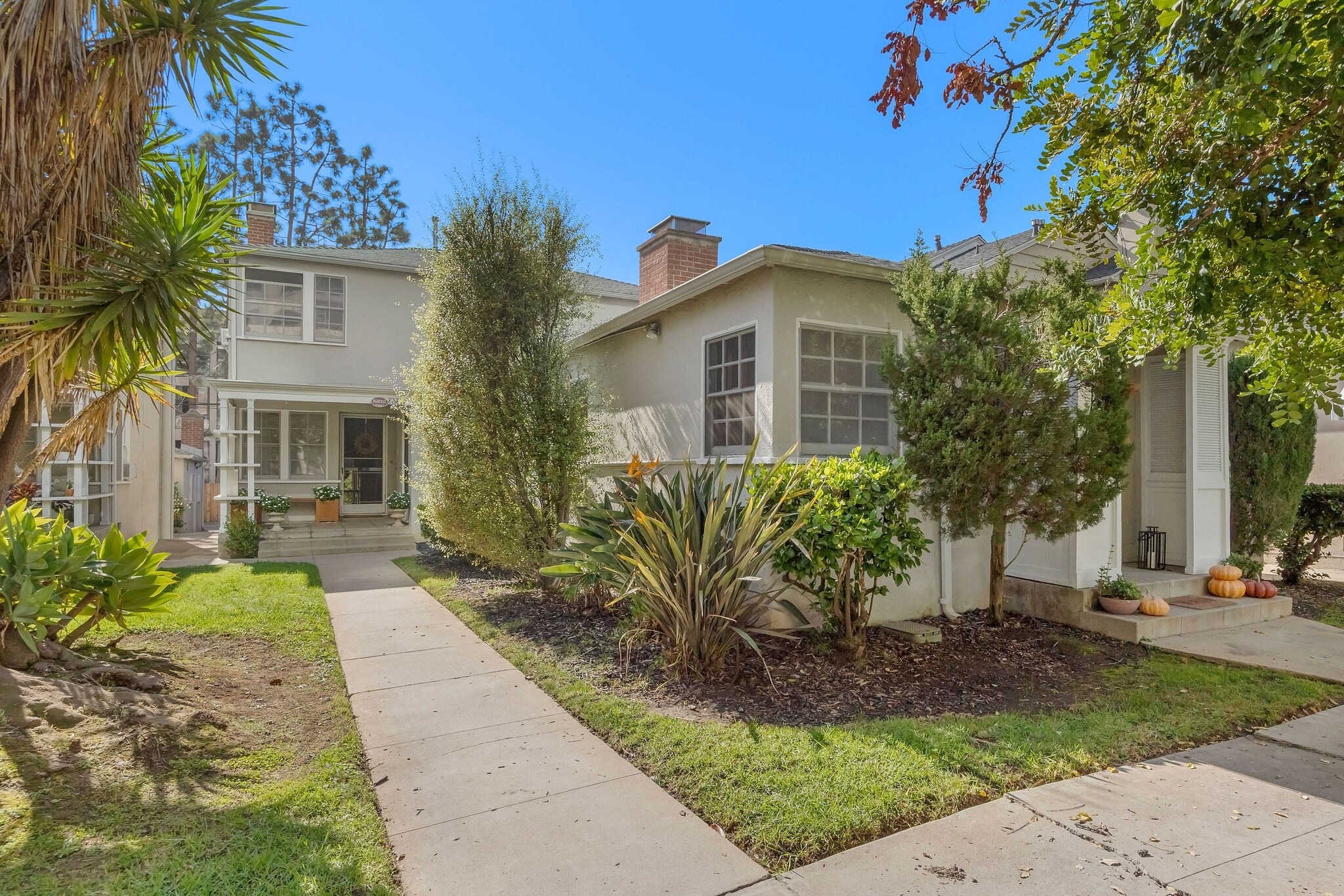 10370 Ashton Ave, Los Angeles, CA for sale Primary Photo- Image 1 of 21