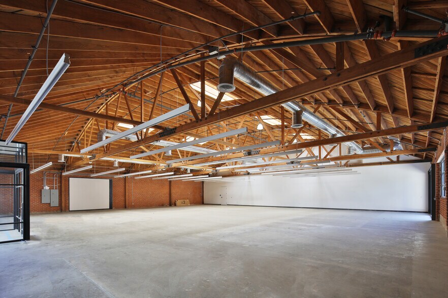 8461-8463 Higuera St, Culver City, CA à louer - Photo intérieure - Image 3 de 7