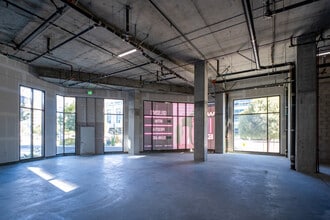 12101 W Olympic Blvd, Los Angeles, CA à louer Photo intérieure- Image 2 de 4