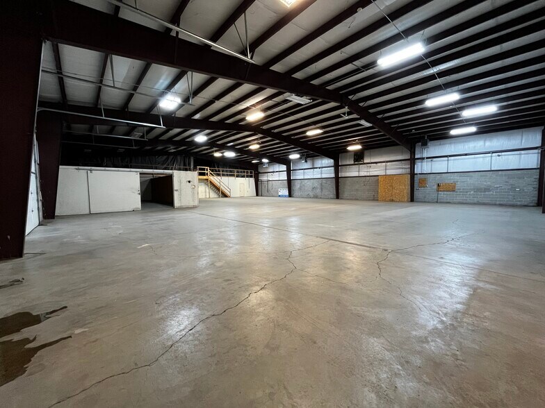 2488 Williams Hwy, Williamstown, WV à vendre - Photo du bâtiment - Image 3 de 23