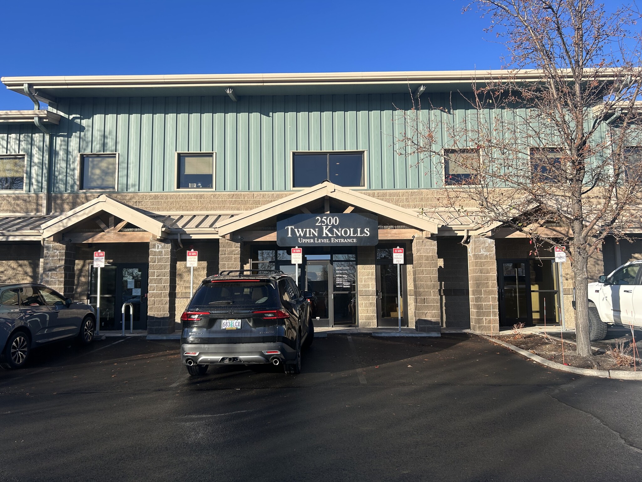 2500 NE Twin Knolls Dr, Bend, OR for sale Building Photo- Image 1 of 20