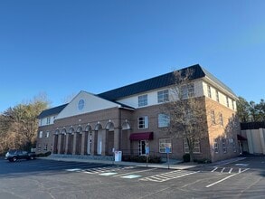 375 Greenbrier Dr, Charlottesville, VA for lease Building Photo- Image 1 of 7