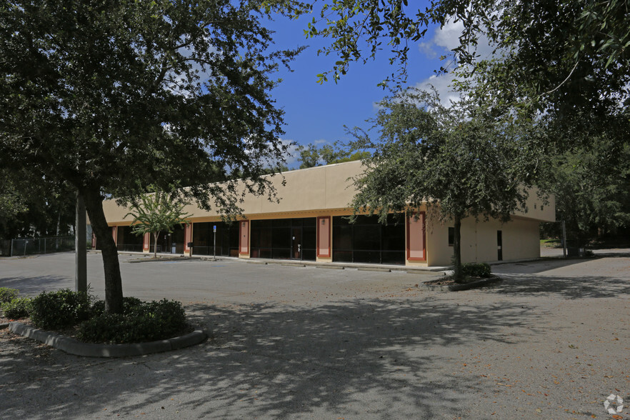 2584 E State Road 60 E, Valrico, FL for sale - Primary Photo - Image 1 of 2