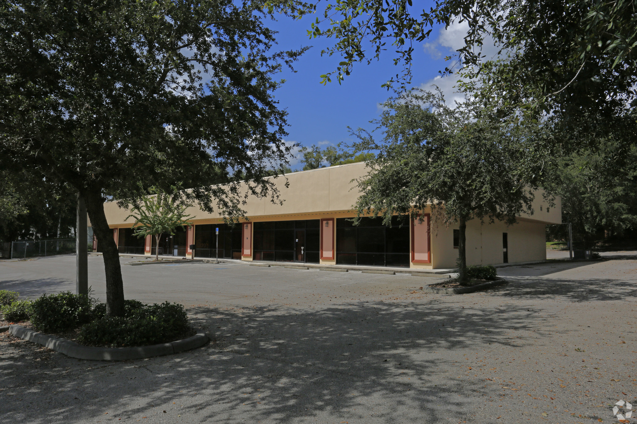 2584 E State Road 60 E, Valrico, FL for sale Primary Photo- Image 1 of 3