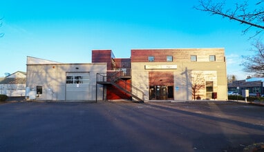 1061 W 2nd Ave, Eugene, OR for sale Interior Photo- Image 2 of 19