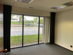 39111 W 6 Mile Rd, Livonia, MI for lease Interior Photo- Image 1 of 1