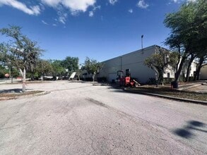 3191 W Colonial Dr, Orlando, FL for lease Interior Photo- Image 2 of 8