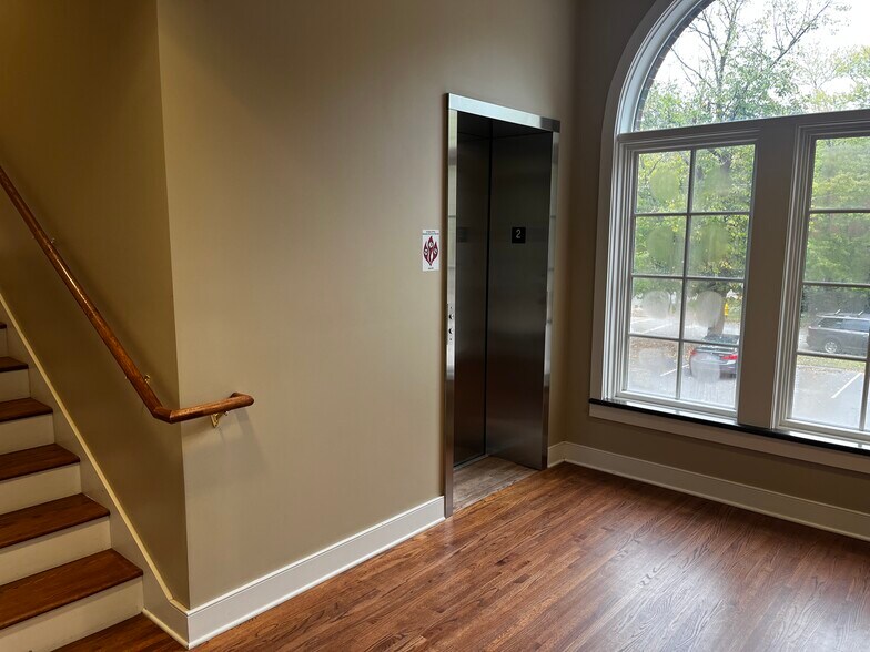 5 Kitchen Pl, Asheville, NC à louer - Photo du bâtiment - Image 2 de 13