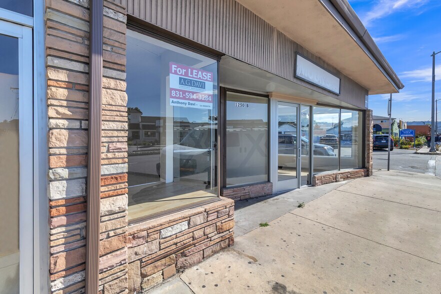 1250-1272 Fremont Blvd, Seaside, CA à louer - Photo du bâtiment - Image 2 de 46