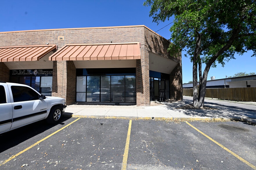 1313 SE Military Dr, San Antonio, TX for lease - Building Photo - Image 3 of 8