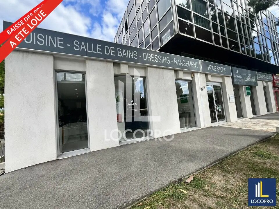 Retail in Saint-Laurent-du-Var for lease Building Photo- Image 1 of 3