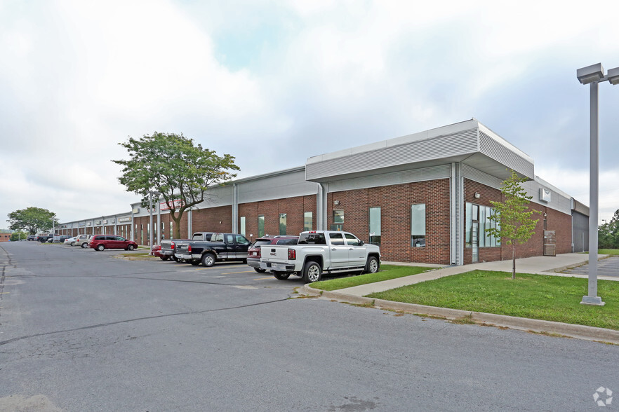 1407 John Counter Blvd, Kingston, ON for lease - Primary Photo - Image 1 of 4