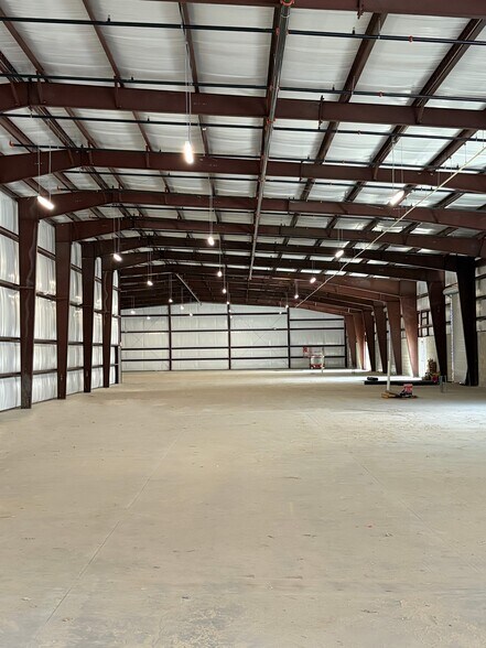 137 Atlantic Dr, Maitland, FL à louer - Photo du bâtiment - Image 3 de 5