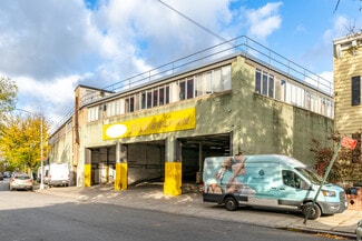 Plus de détails pour 5851 Maspeth Ave, Maspeth, NY - Industriel à louer
