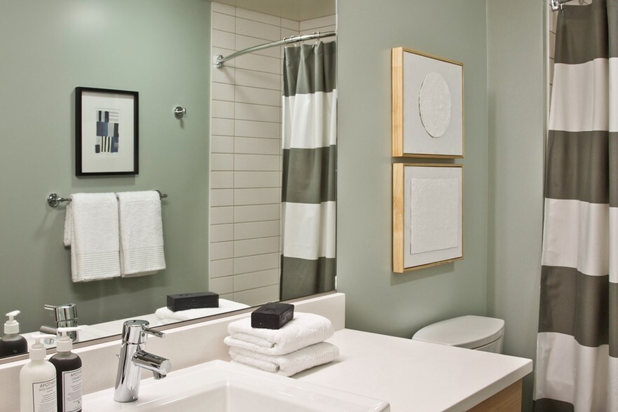 121 S King St, Seattle, WA à louer - Photo intérieure - Image 2 de 36