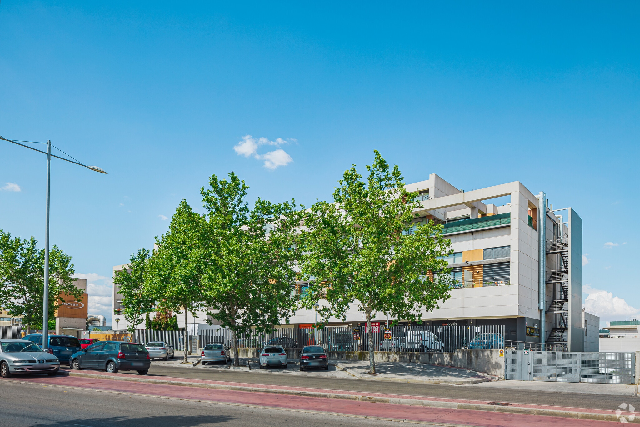 Avenida de la Industria, Tres Cantos, Madrid for sale Primary Photo- Image 1 of 6