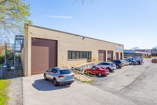 More details for 3600-3690 W Pratt Ave, Lincolnwood, IL - Industrial for Lease