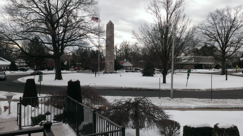 300 Knickerbocker Rd, Cresskill, NJ à louer - Photo du bâtiment - Image 3 de 18