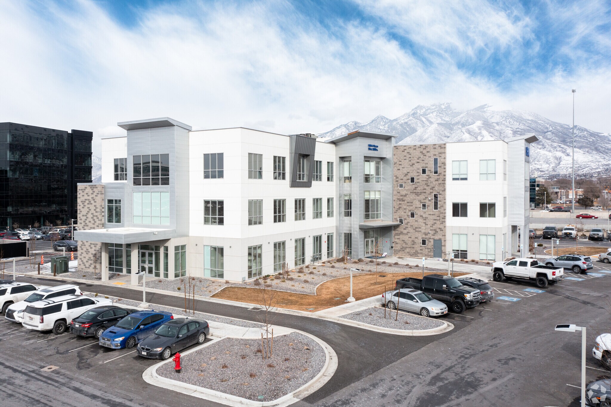 38 W 13775 S, Draper, UT à louer Photo principale- Image 1 de 16