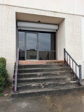 16747 I-45 Fwy, Houston, TX à louer Photo intérieure- Image 2 de 5