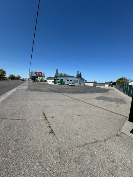 3020 S Yellowstone Hwy, Idaho Falls, ID for lease - Building Photo - Image 3 of 7