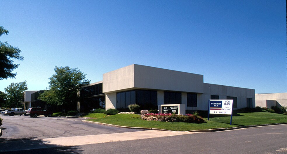 6341 S Troy Cir, Centennial, CO for lease - Building Photo - Image 2 of 5