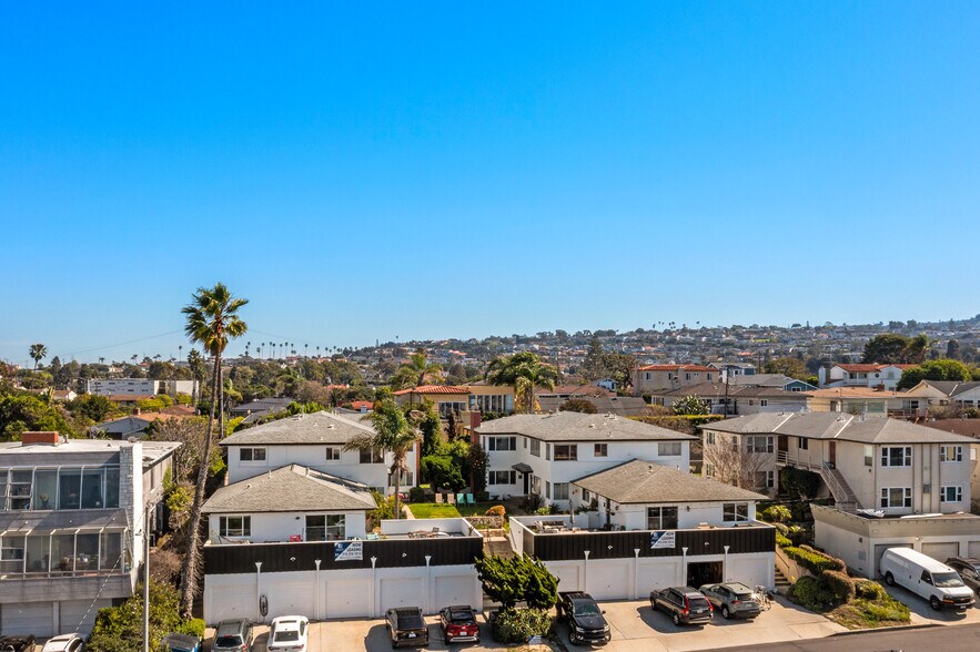 124-128 Palos Verdes Blvd, Redondo Beach, Redondo Beach, CA à vendre - Photo du bâtiment - Image 2 de 31