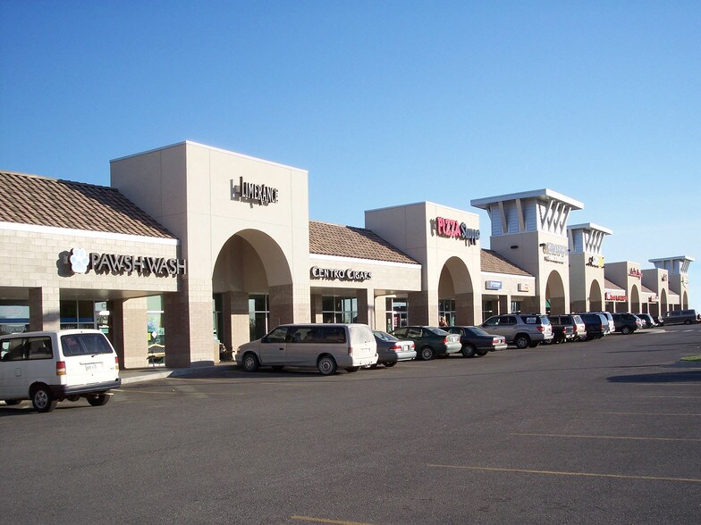 1520 Wakarusa Dr, Lawrence, KS à louer - Photo du bâtiment - Image 3 de 4