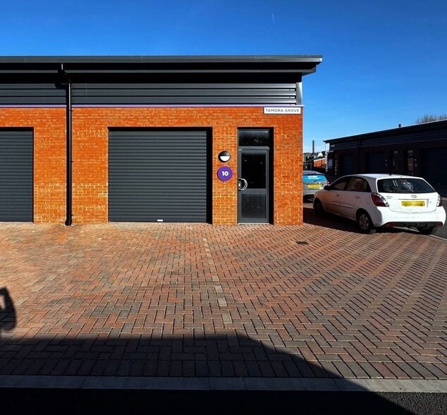 Bristol Av, Blackpool for lease - Primary Photo - Image 1 of 3