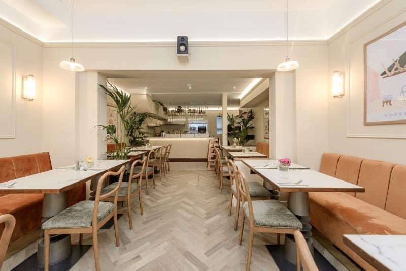 23 Chapel Mark, London for lease - Interior Photo - Image 2 of 4