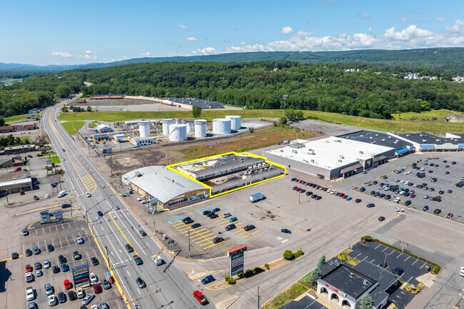 Plus de détails pour 274 W Side Mall, Edwardsville, PA - Commerce de détail aux enchères