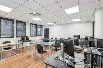 62 Rue Barthélémy Danjou, Boulogne-Billancourt à louer Photo intérieure- Image 2 de 11