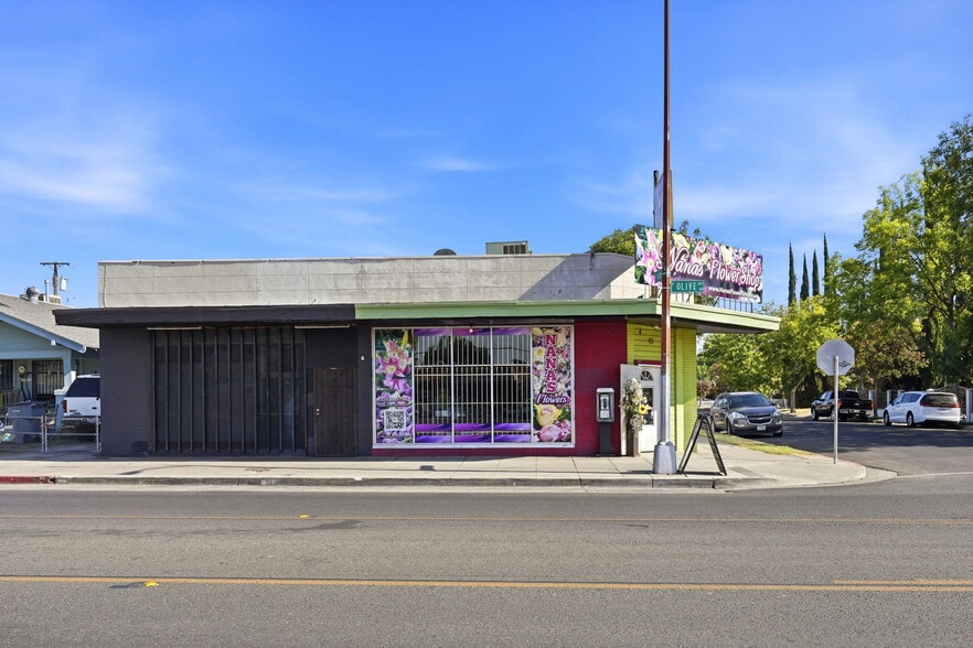 35 E Olive Ave, Fresno, CA for sale - Building Photo - Image 2 of 4