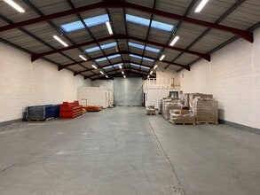 The Long Barn, Norton Farm, Selborne Rd, Alton à louer Photo intérieure- Image 1 de 2