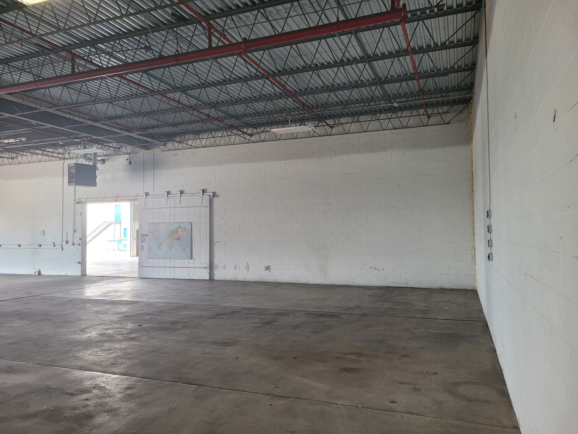 615 Montgomery St, Saint Paul, MN for lease Interior Photo- Image 1 of 4