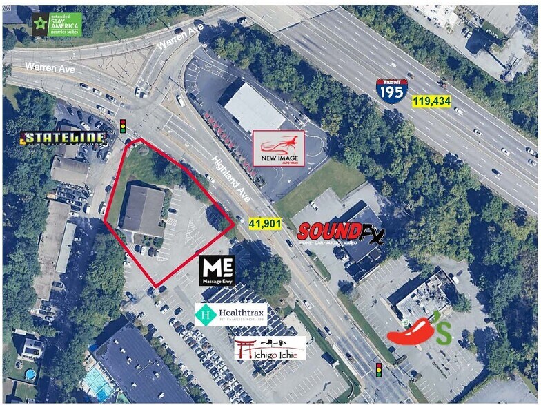 35 Highland Ave, East Providence, RI à vendre - Photo du bâtiment - Image 3 de 4