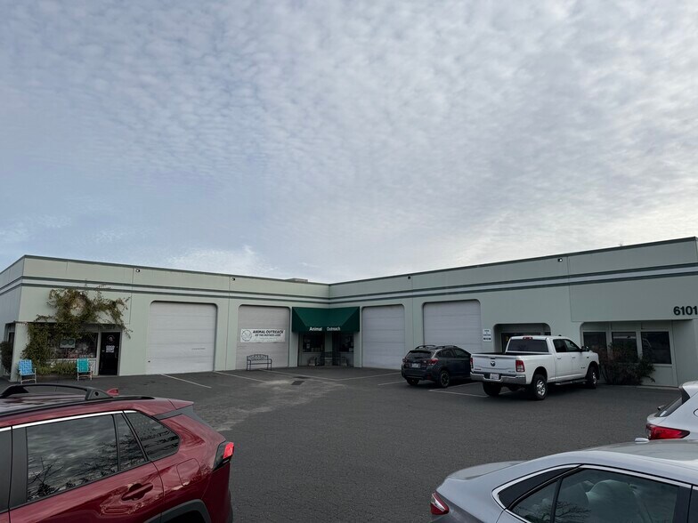 6101 Enterprise Dr, Diamond Springs, CA à vendre - Photo du bâtiment - Image 2 de 5