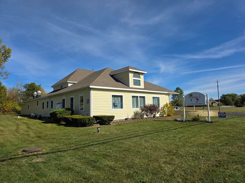 3177 Seneca Tpke, Canastota, NY à vendre - Photo du bâtiment - Image 2 de 18