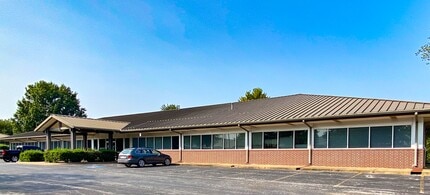 1005 Beau Terre Dr, Bentonville, AR for lease Building Photo- Image 2 of 13