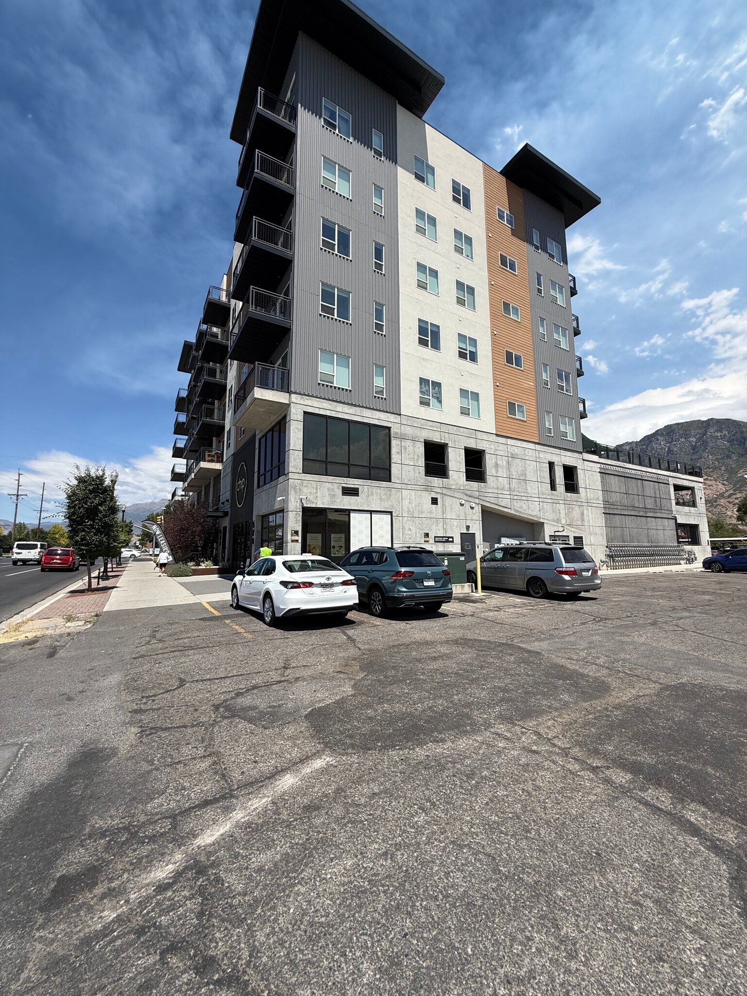 400-448 N Freedom Blvd, Provo, UT for lease Building Photo- Image 1 of 18