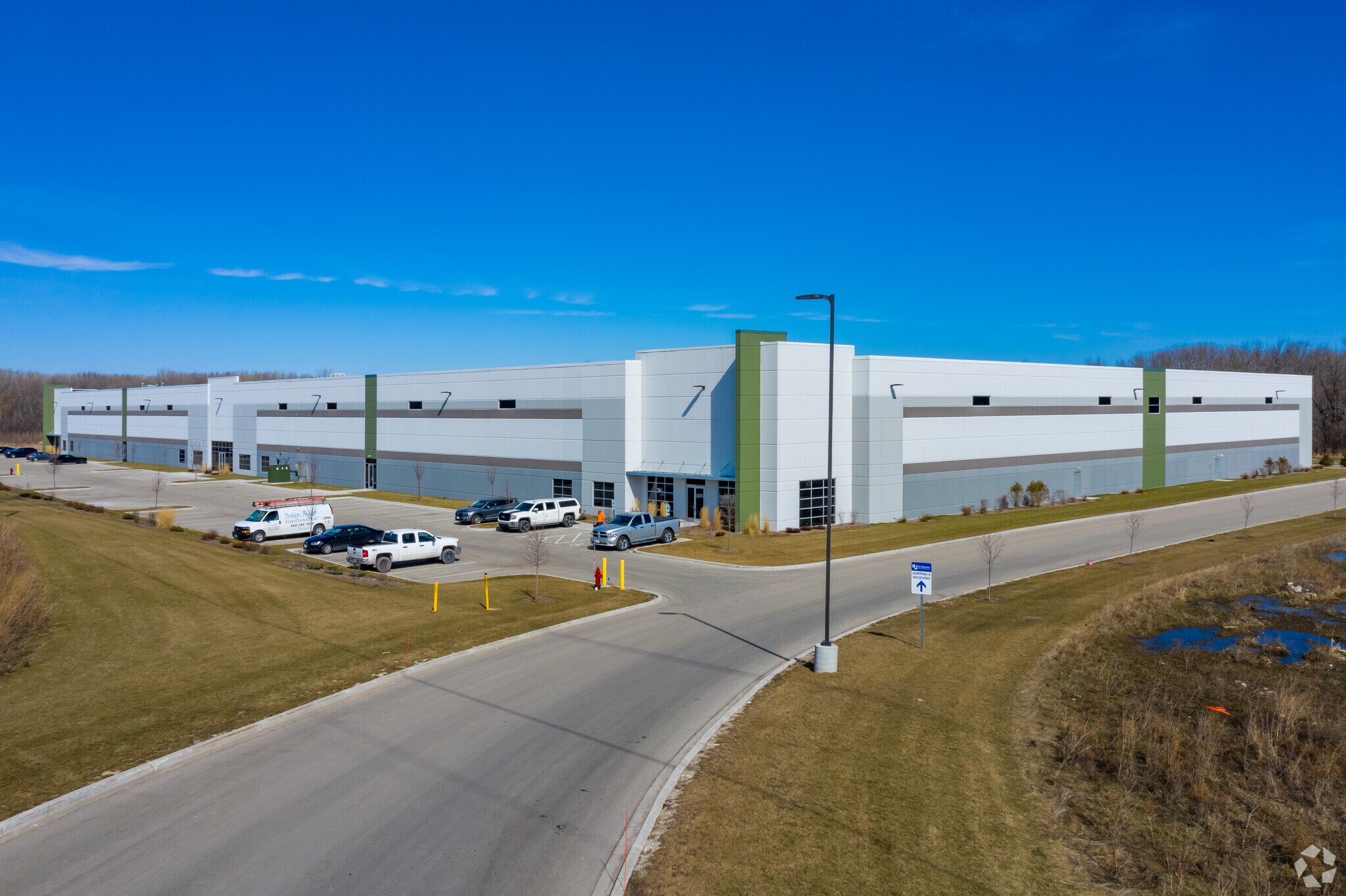 N102 W19300 Willow Creek Way, Germantown, WI à louer Photo principale- Image 1 de 7