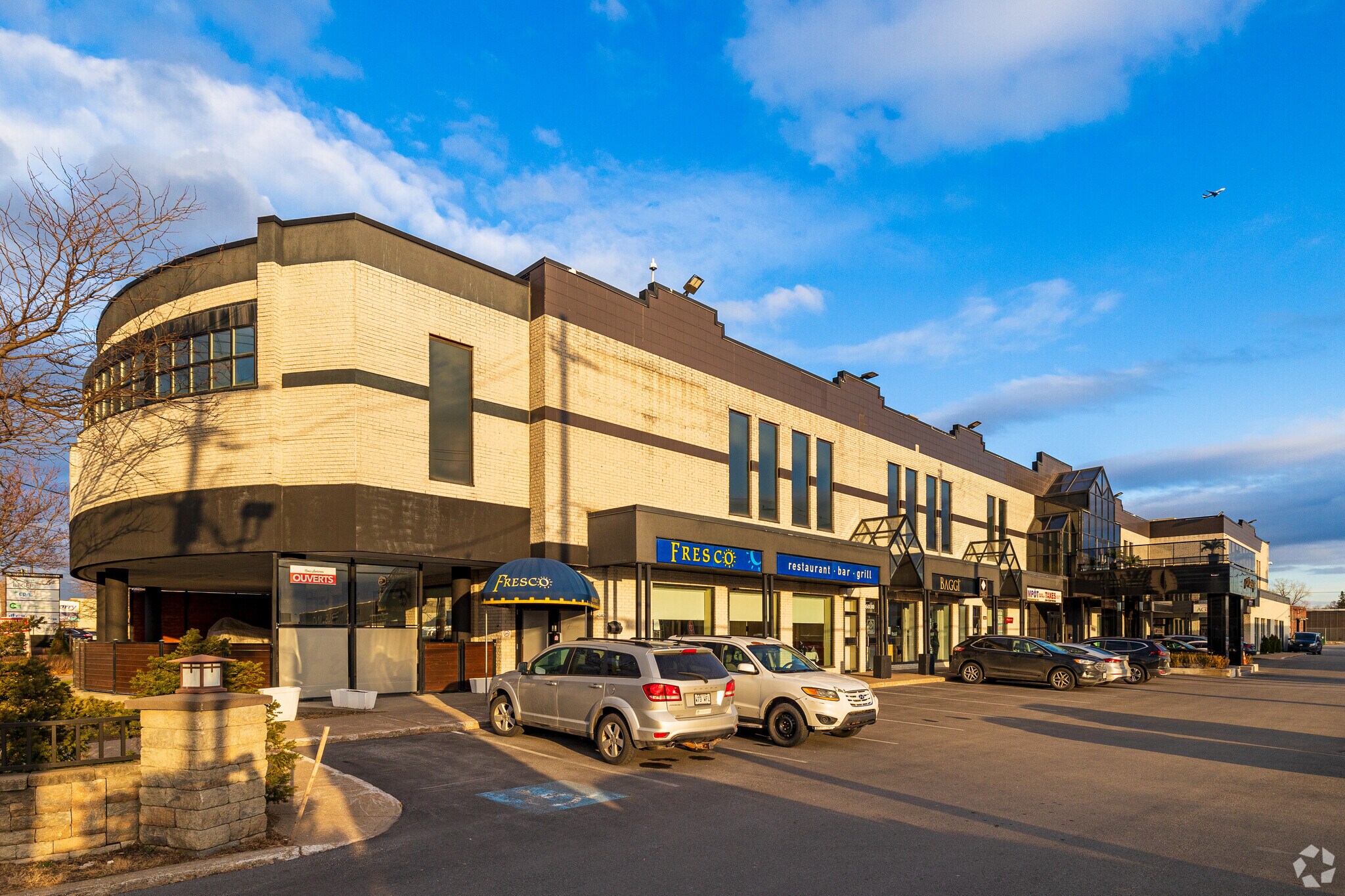 6000-6040 Boul des Grandes-Prairies, Montréal, QC à vendre Photo principale- Image 1 de 1
