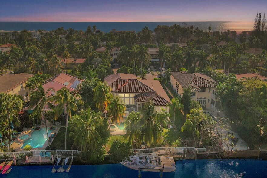 584 Golden Beach Dr, Golden Beach, FL à vendre - Photo du bâtiment - Image 2 de 65
